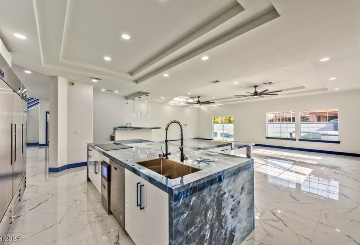 Cabinet refacing in Pacific Palisades